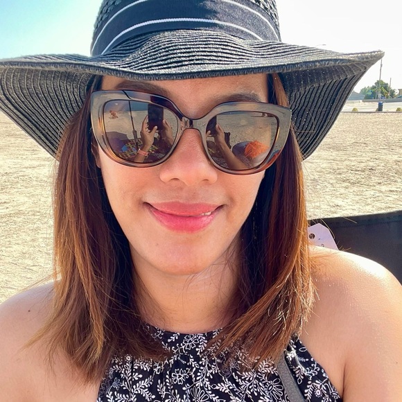 Meet your Posher, Shara - Picture 1 of 1